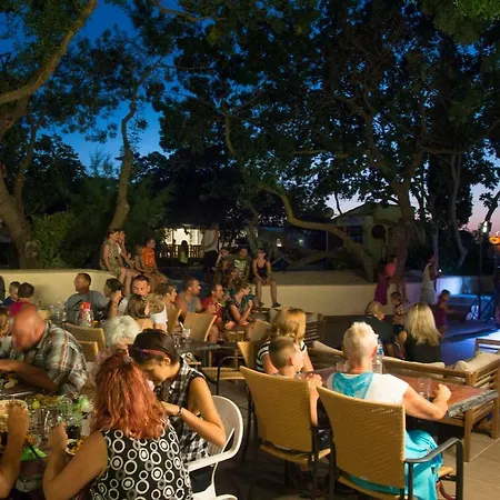 Campingplads Camping Le Pin Parasol Saint-Thibéry