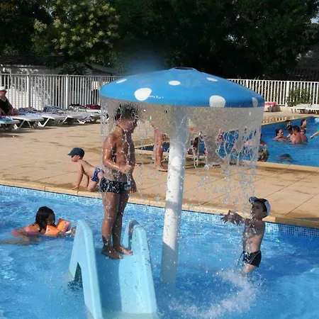 Camping Le Pin Parasol 3* Saint-Thibéry